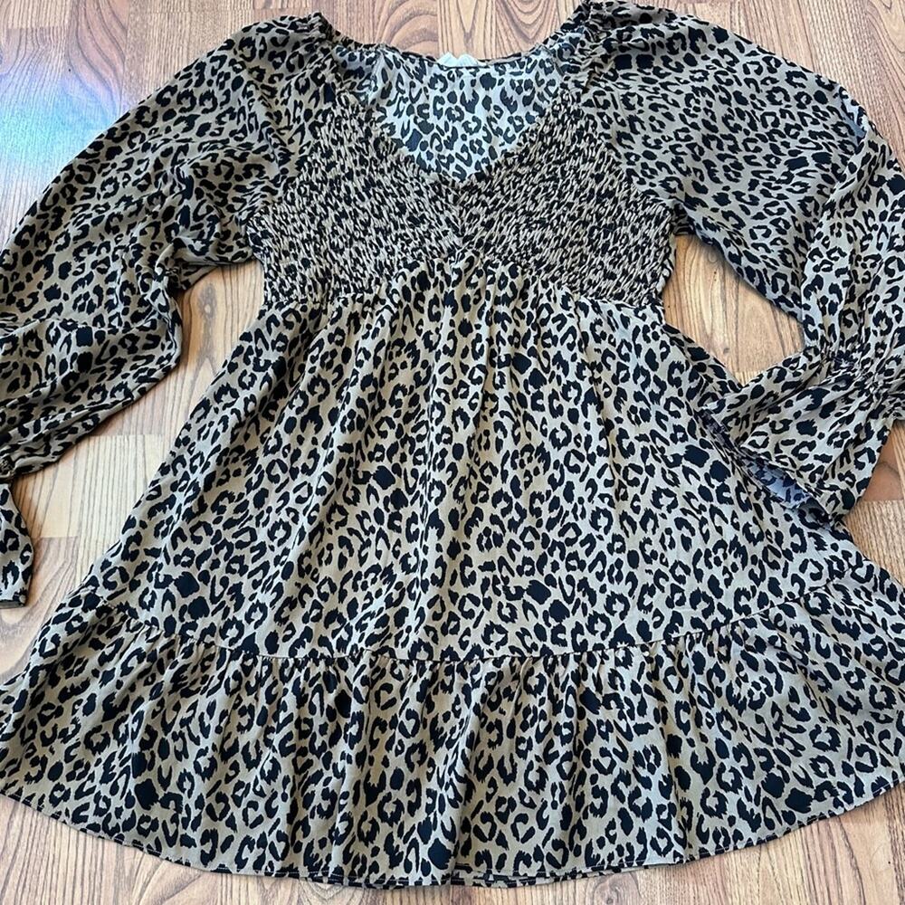 Black and Tan Leopard Ruched Chest V neck Long Sleeve Dress. Twirly Flirty